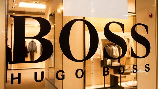 Hugo Boss приостановила работу в России<br />
