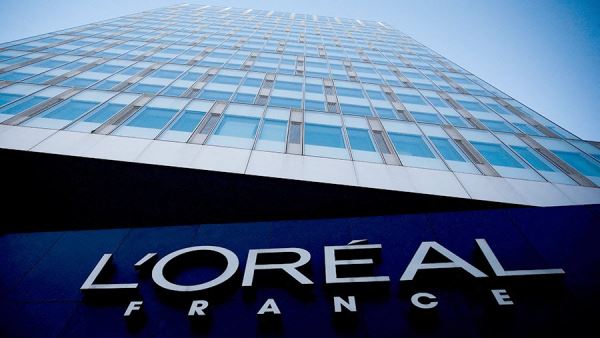 Компания L'Oreal временно закроет магазины в России<br />

