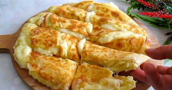 Турецкая лепешка с сыром и картошкой