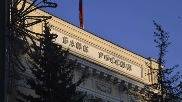 <br />
                    Финансист Егоров: рубль может усилиться до 55 единиц за доллар<br />
                