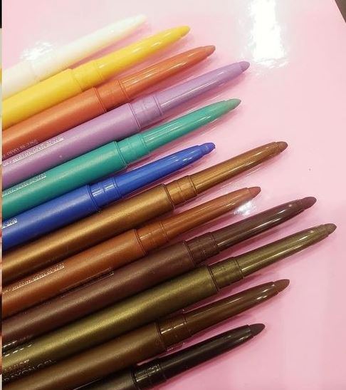 </p>
<p>                        Гелевые карандаши MAC Color Excess Gel Pencils</p>
<p>                    
